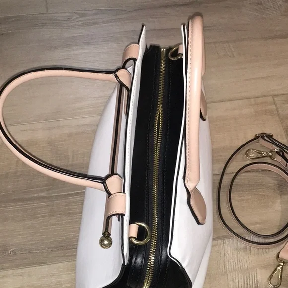 Nine West Bag (Purse) - Picture 5 of 11